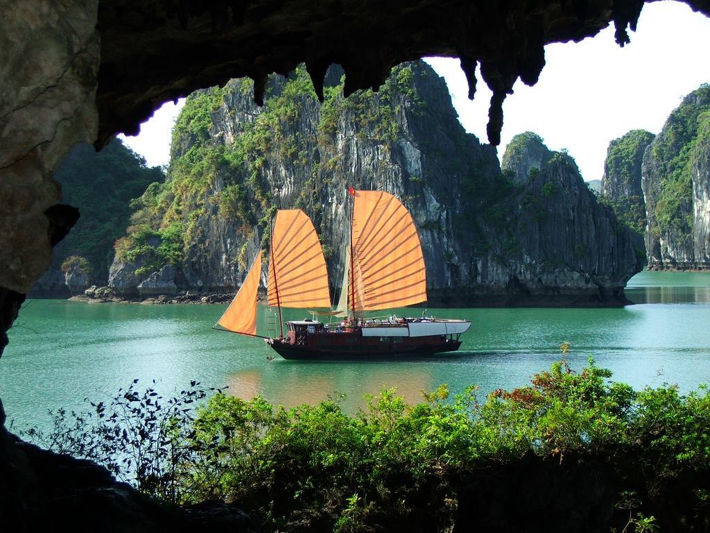 La Vela Premium Cruise - Managed By Paradise Cruises Ha Long Buitenkant foto