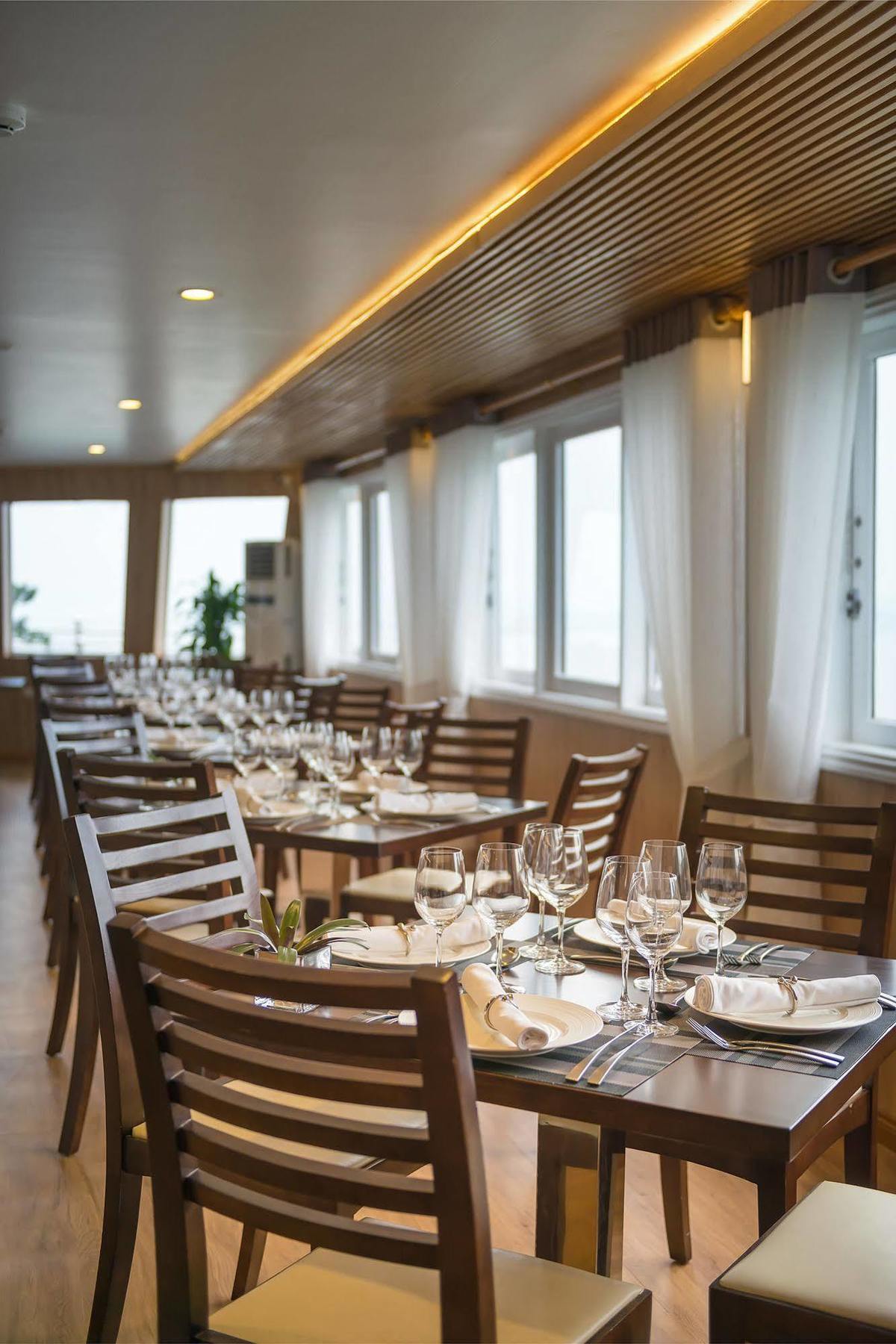 La Vela Premium Cruise - Managed By Paradise Cruises Ha Long Buitenkant foto