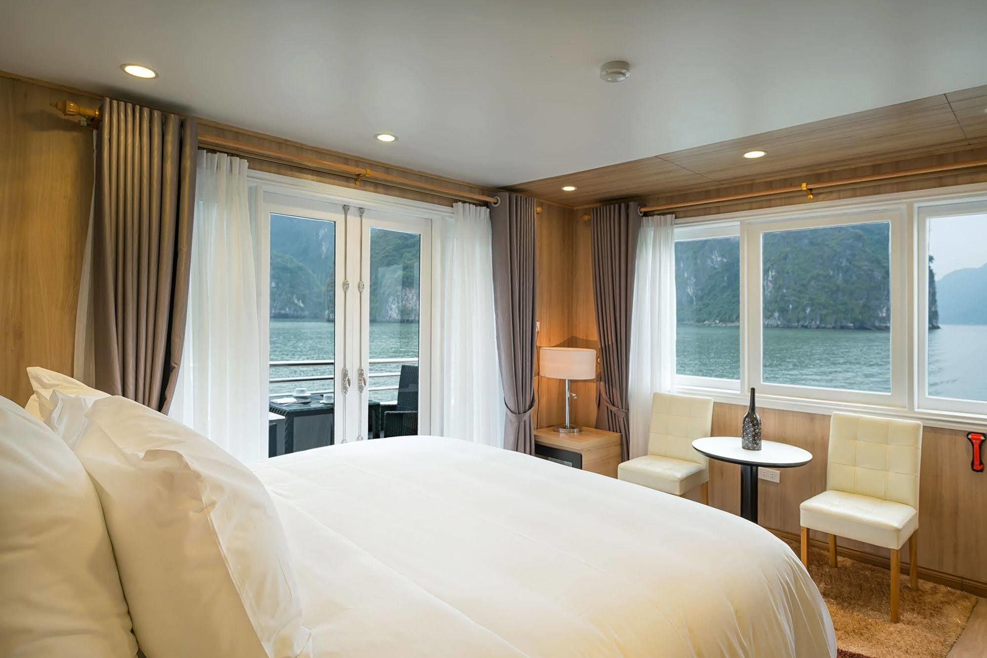La Vela Premium Cruise - Managed By Paradise Cruises Ha Long Buitenkant foto