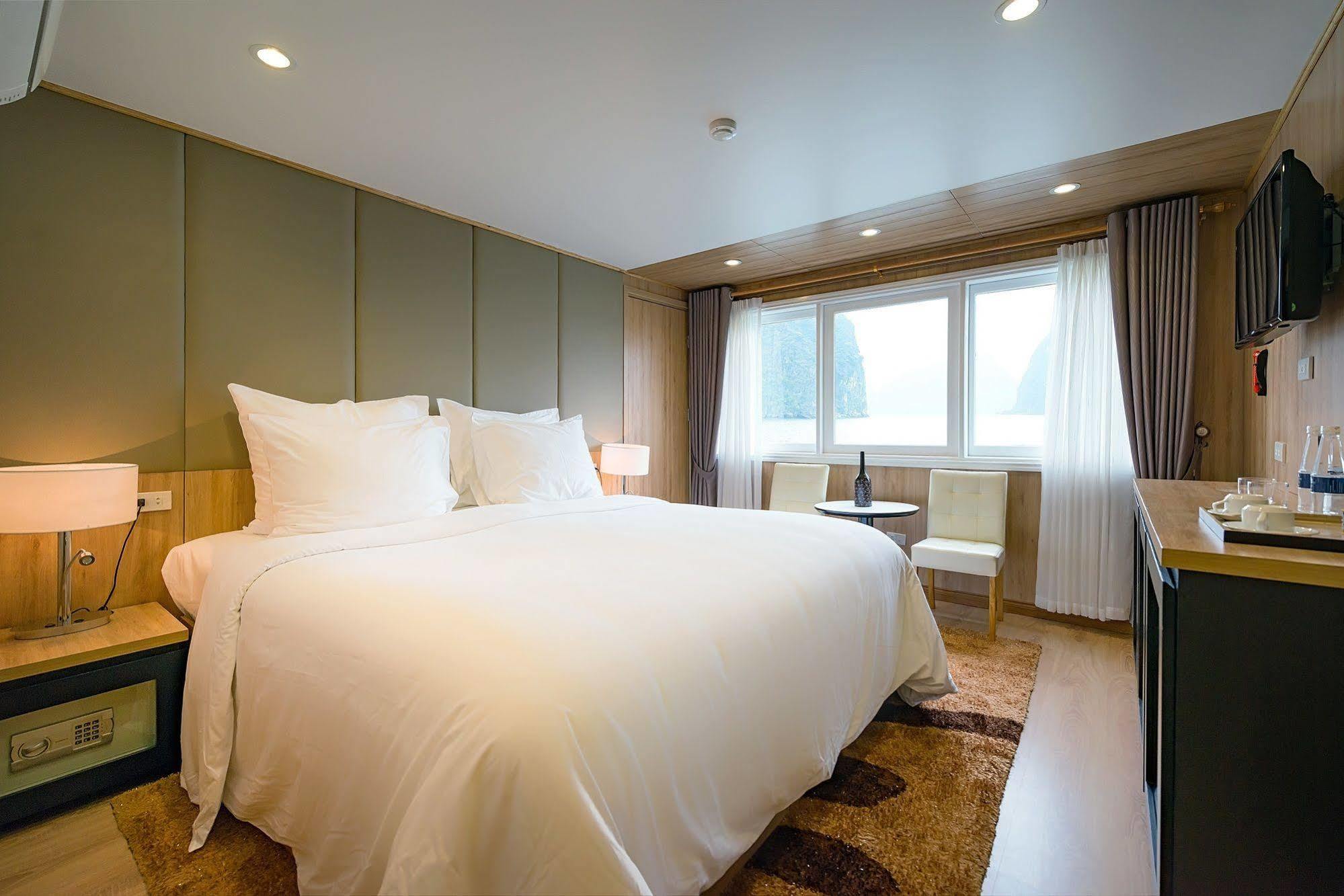 La Vela Premium Cruise - Managed By Paradise Cruises Ha Long Buitenkant foto